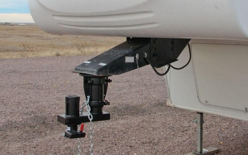 How to Install a Fifth Wheel to Gooseneck Adapter